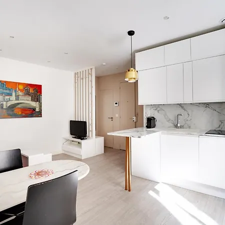 Saint Lazar Saint Augustin Apartment *